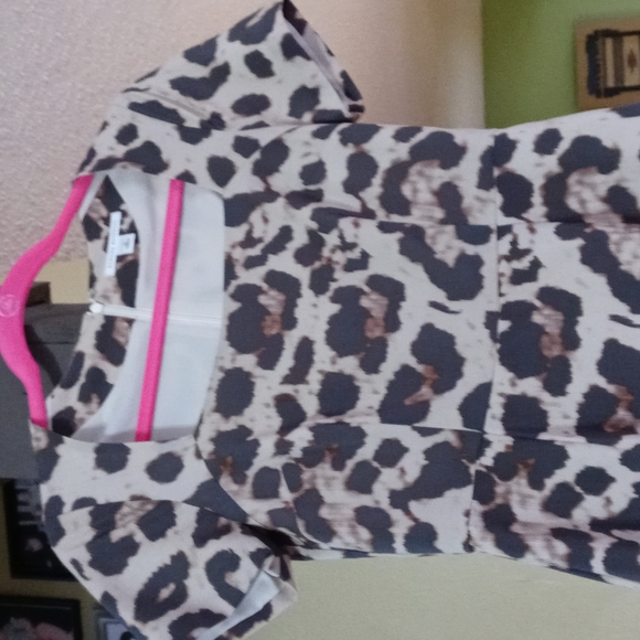 Banana Republic Stretch Leopard Print Body-Con Mini Dress Women's Size 2 - Picture 3 of 3